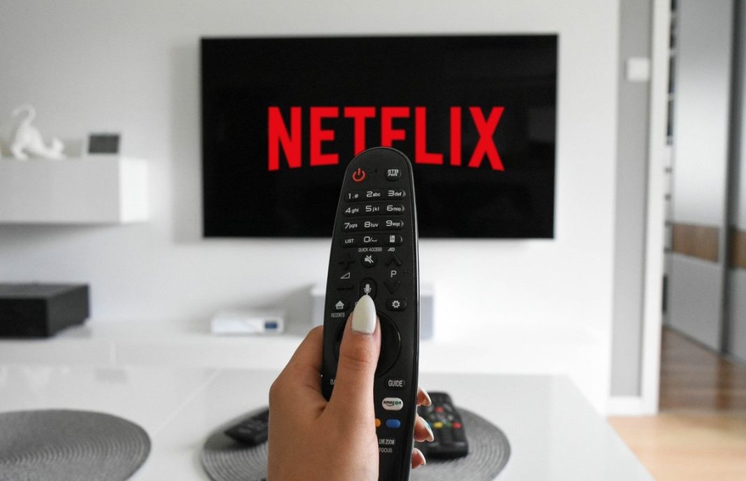 daily-crunch:-netflix’s-new-sharing-restrictions-force-subscribers-to-select-a-primary-viewing-location