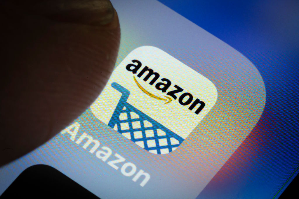 apple-and-amazon-face-uk-class-action-damages-suit-over-price-collusion-claim