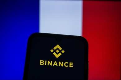 binance-faces-aggravated-money-laundering-charges-in-france,-key-figure-departs